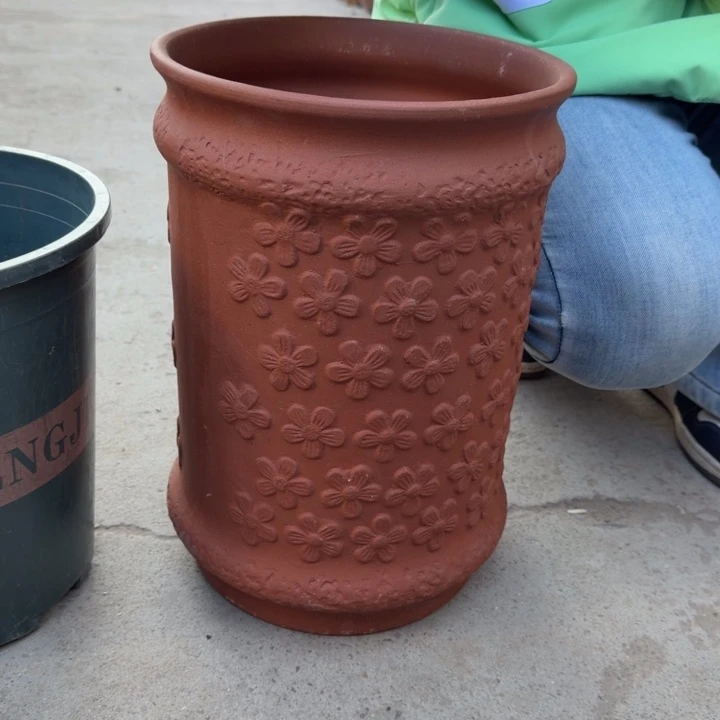 彭***美花盆紫砂口25高37宜兴紫砂瑕疵粗糙