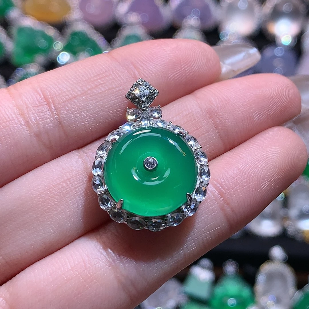 玛瑙/玉髓颈饰银S925镶嵌