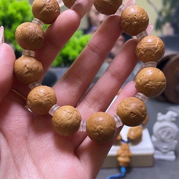 橄榄核吊坠橄榄核雕