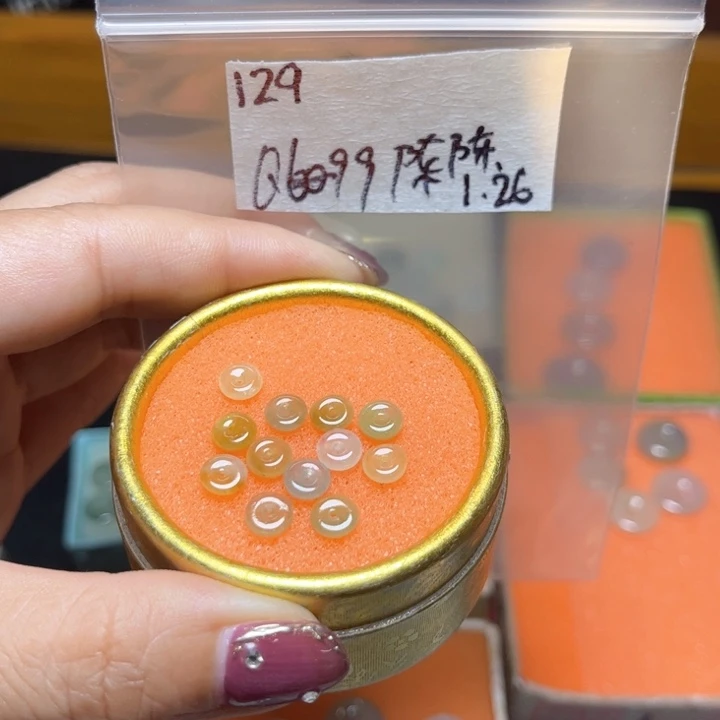 定制翡翠未镶嵌?****n不