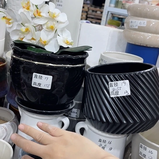 多肉绿植陶瓷花盆9.9包邮，有孔