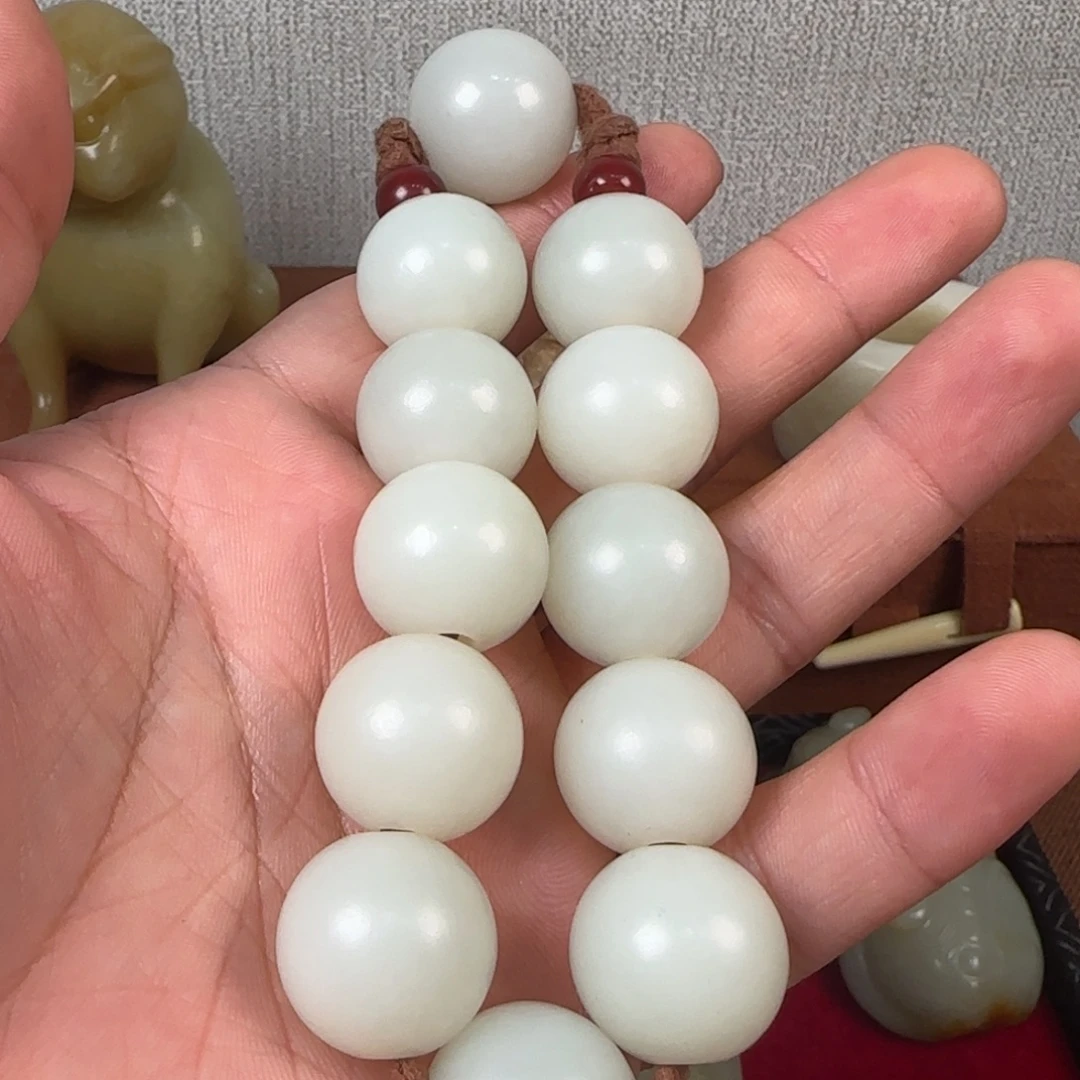 瑾***懿非常精美的脖挂件