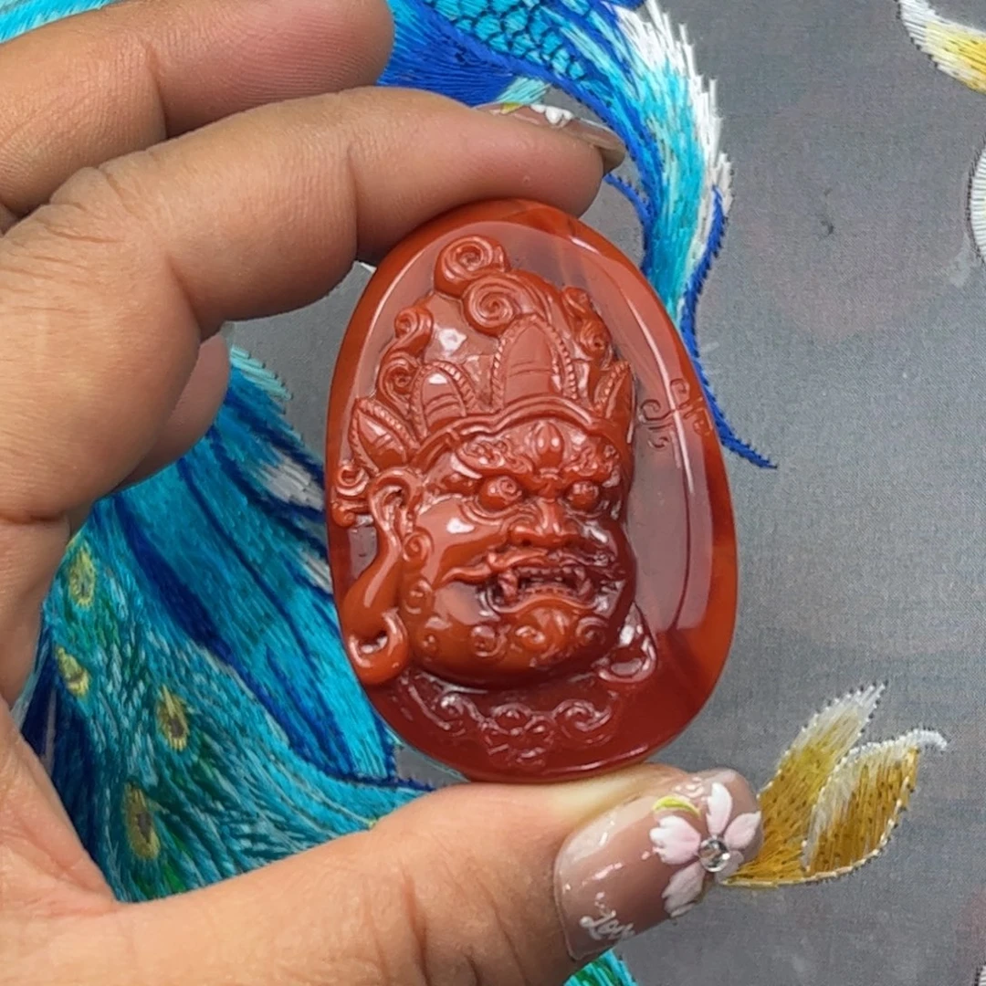 南红玛瑙吊坠未镶嵌