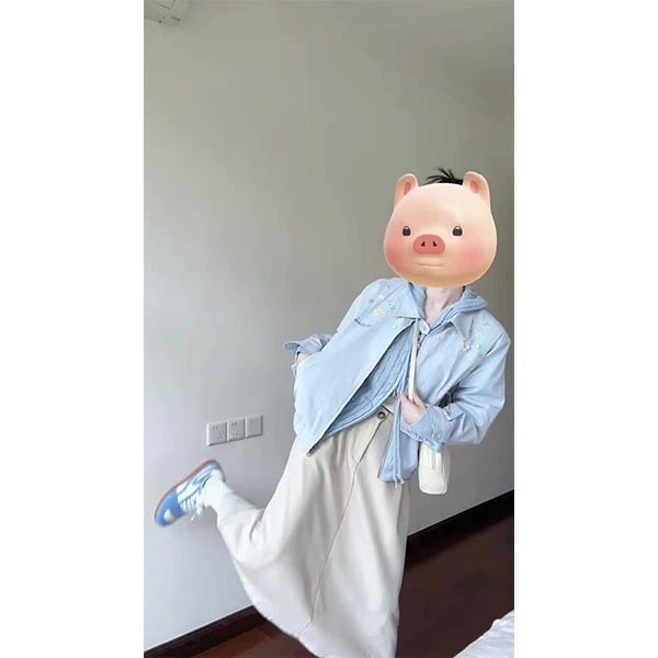 早秋浅蓝色小花刺绣外套女2025新款百搭立领夹克上衣毛衣裙子套装
