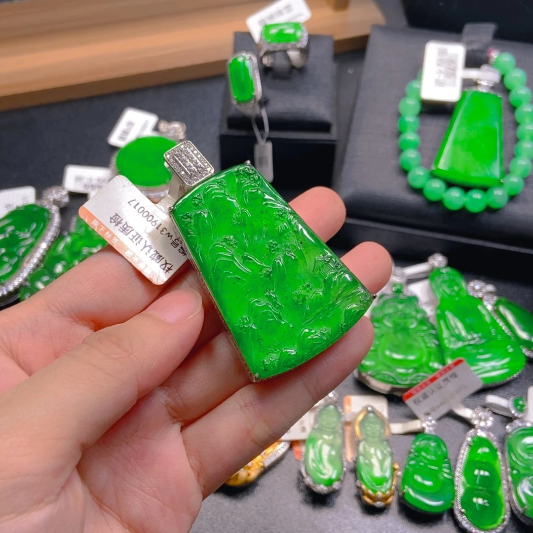 翡翠未镶嵌吊坠(不含链)