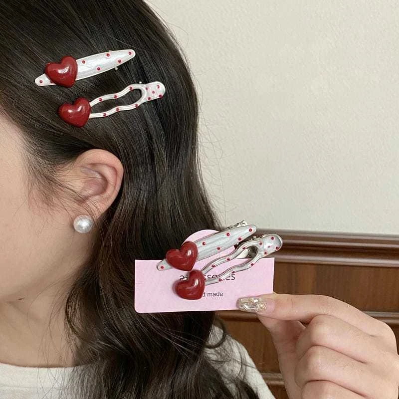 2025新款安克拉红爱心樱桃波点发夹甜美可爱侧边刘海夹发饰盘发器