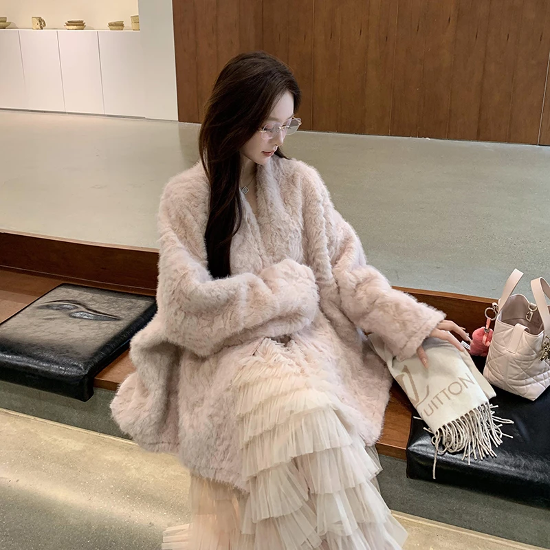 人造皮草 环保皮草新款外套女云雾石狐披肩慵懒风廓形水貂绒大衣
