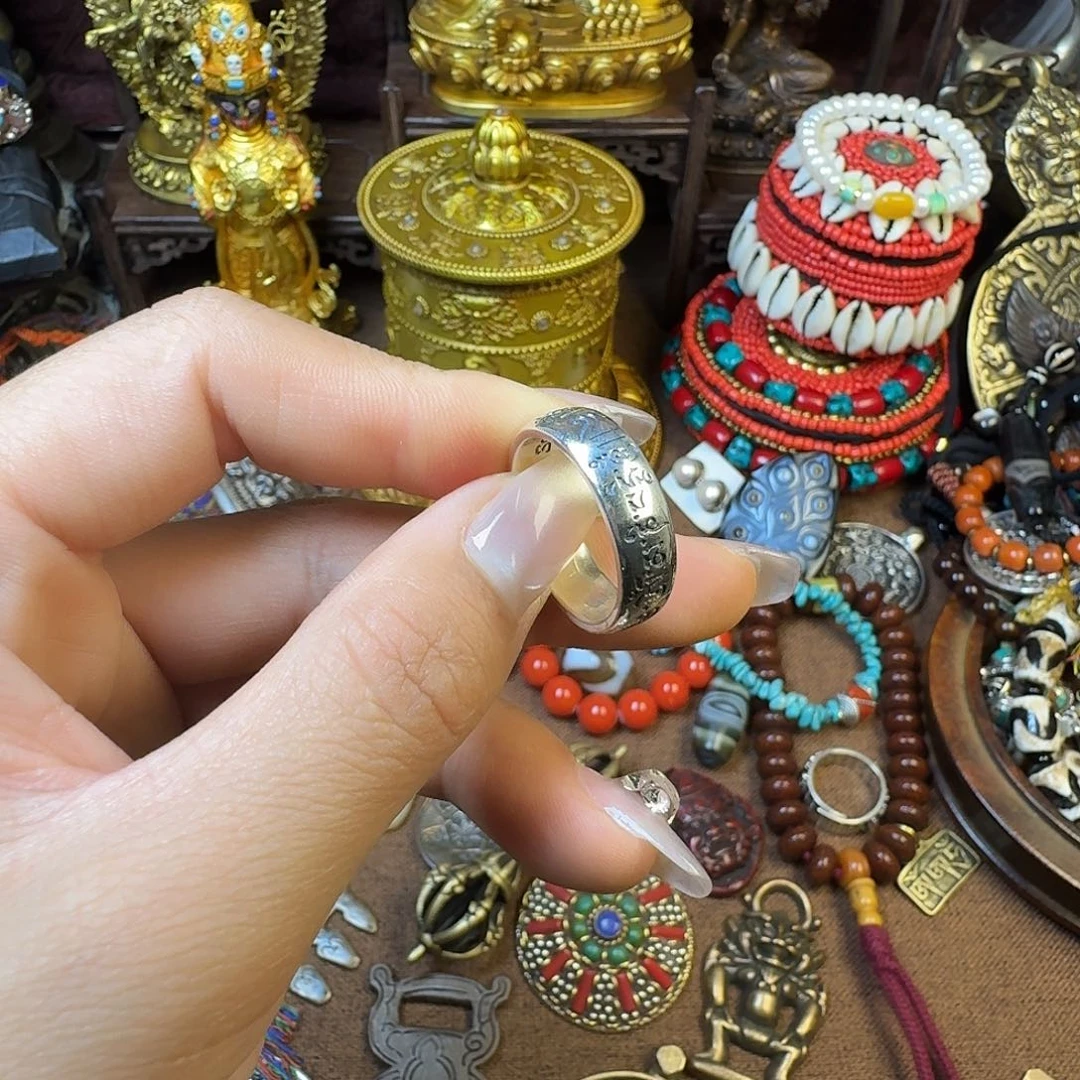 泥塑扎西德勒独特设计