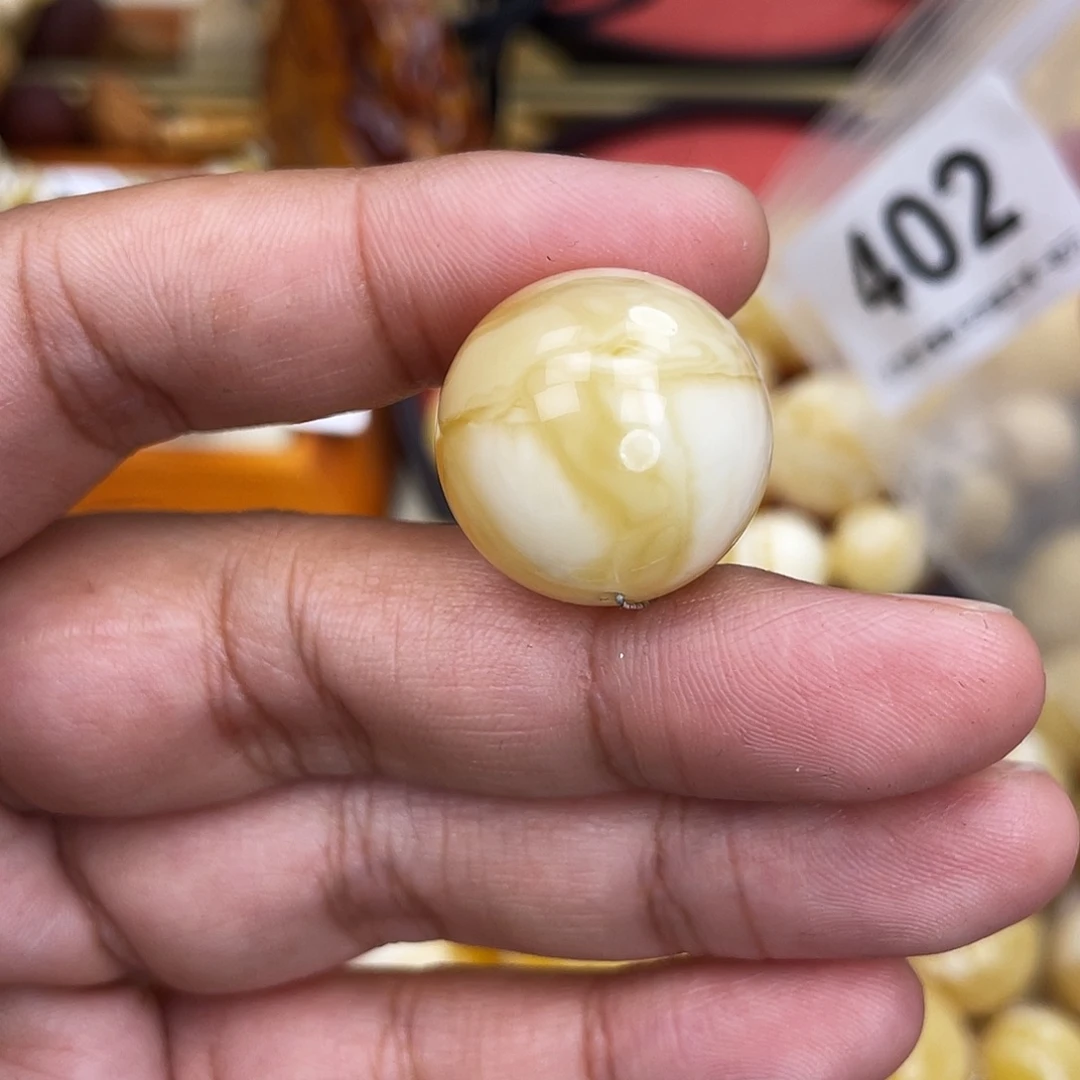 蜜蜡未镶嵌珠宝奇石21.1