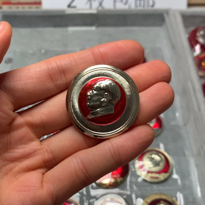 莲****人像章像章像章像章