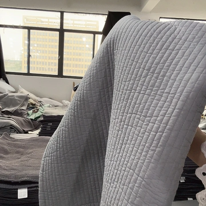 织物灰色条纹110*240沙发垫