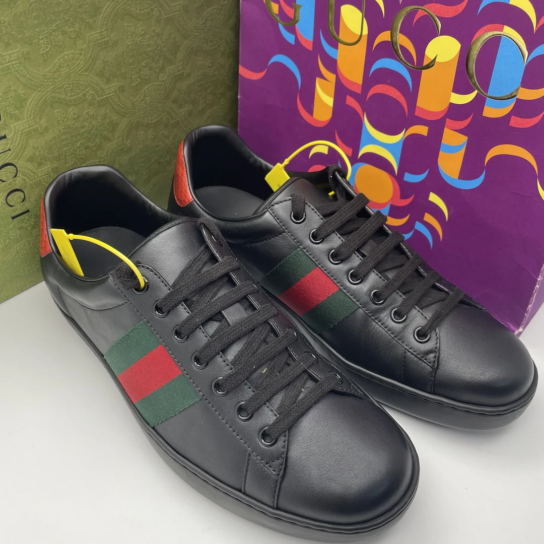 95新 GUCCI/古驰 42.5欧码/黑色皮面ACE系列简约休闲时尚板鞋
