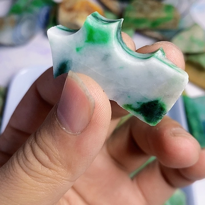 翡翠散珠天然翡翠A货挂件