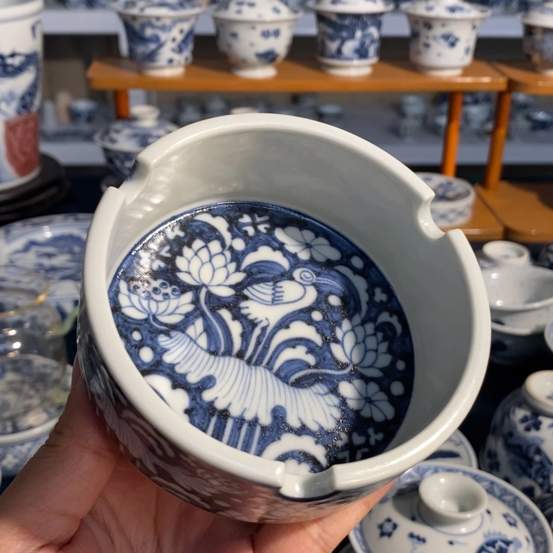 景德镇手工手绘陶瓷烟灰缸