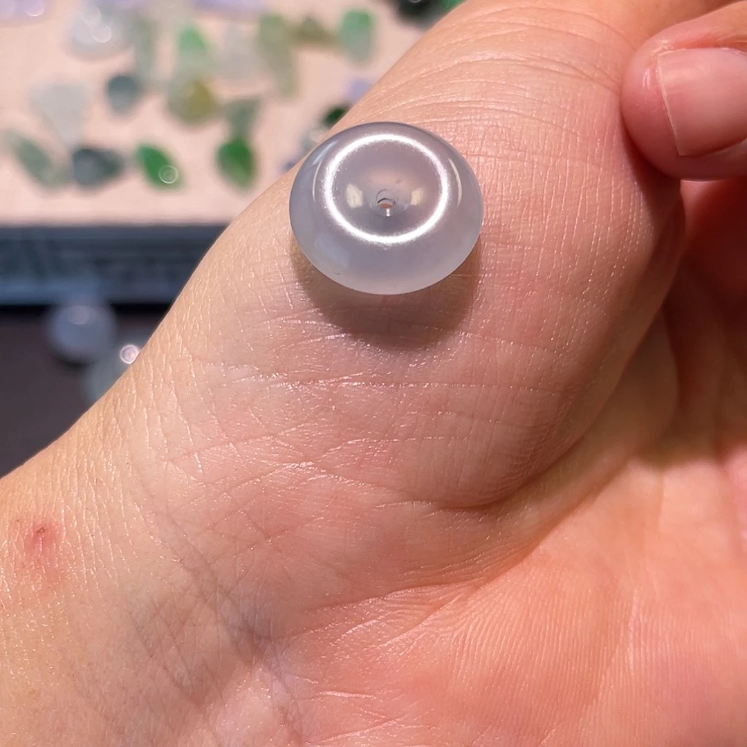 翡翠未镶嵌颈饰扣子