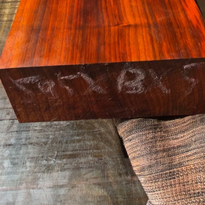 非洲紫檀（红花梨）用****9