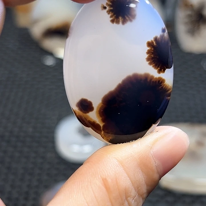 玛瑙/玉髓未镶嵌珠宝半成品