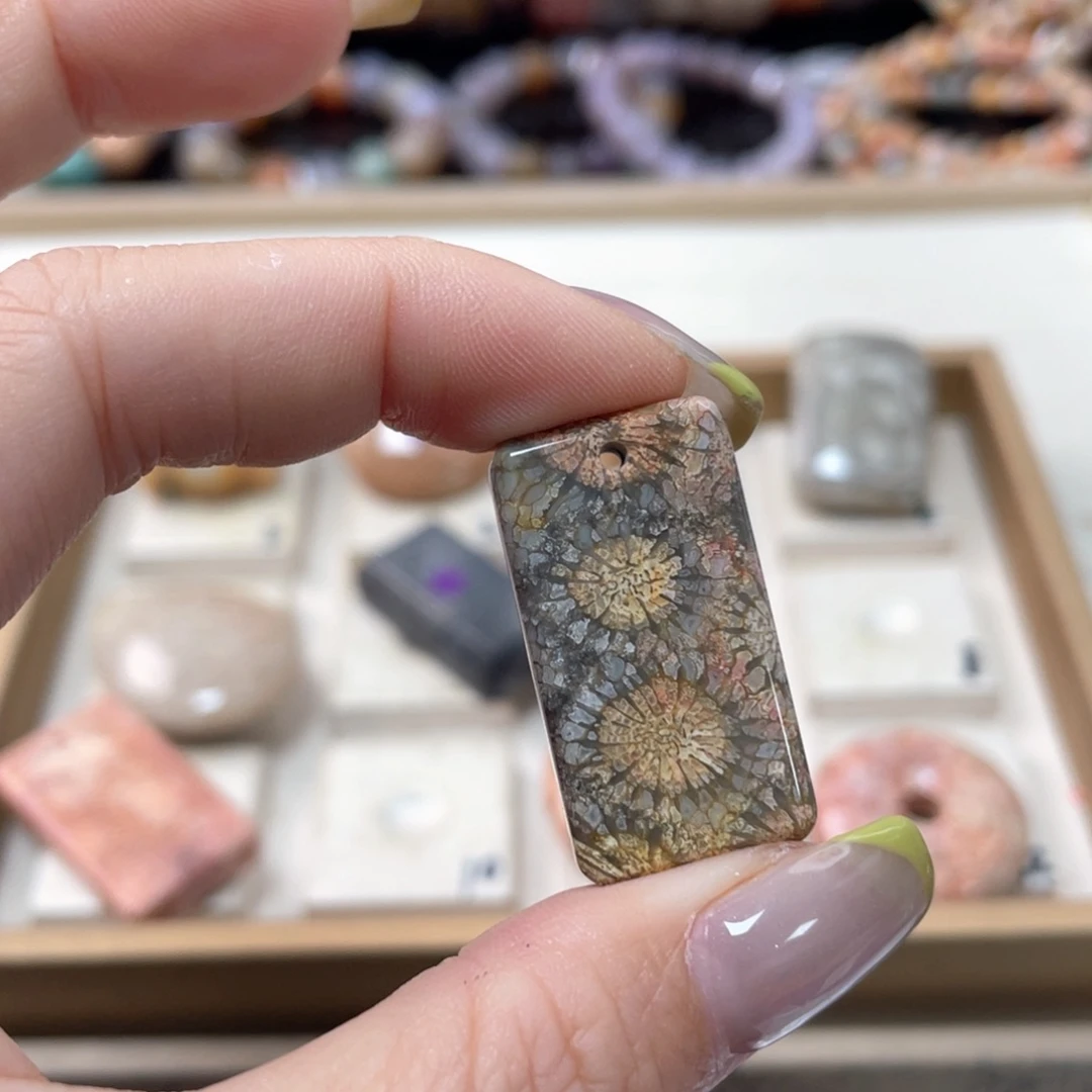 硅化珊瑚（珊瑚玉）手链未镶嵌玉*352