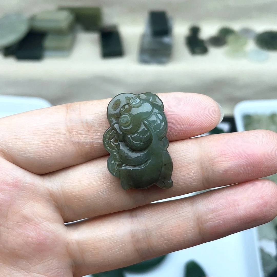 和田玉（糖玉）未镶嵌颈饰