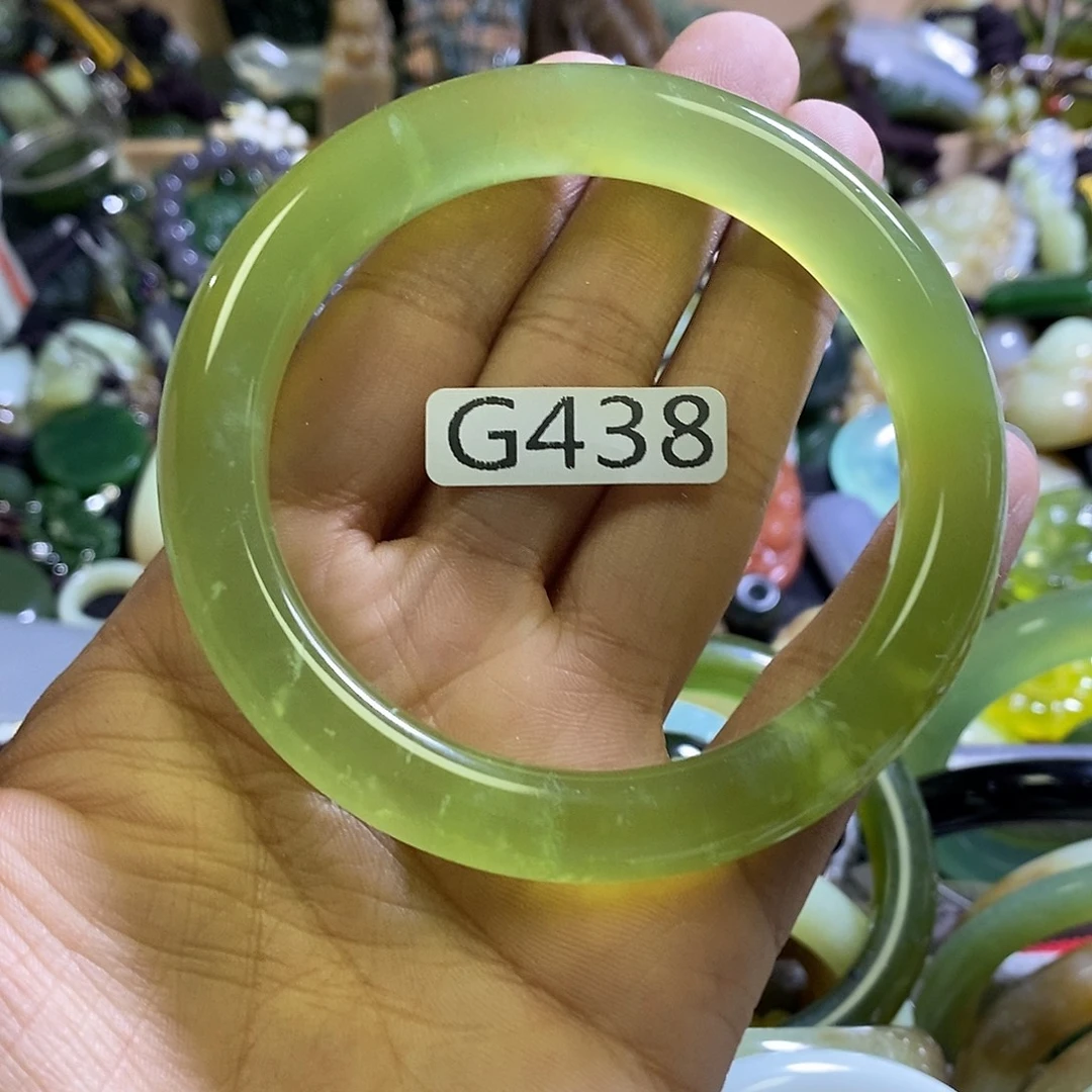 未镶嵌岫玉手镯62口径