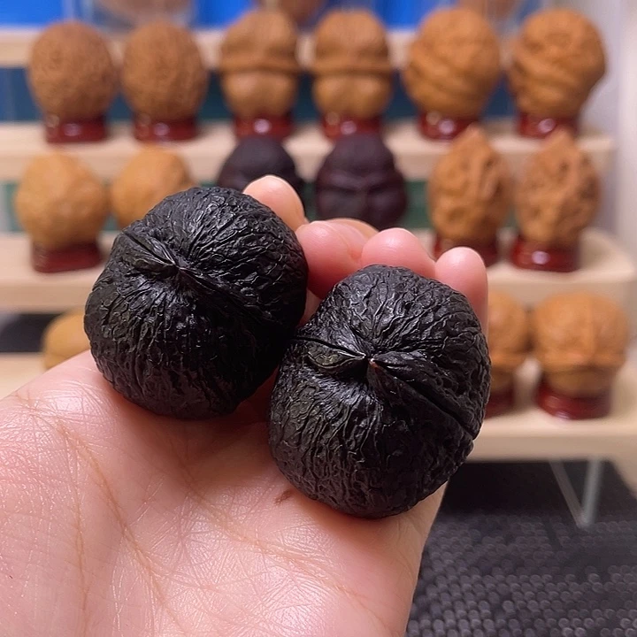 文玩核桃吊坠泰伦13