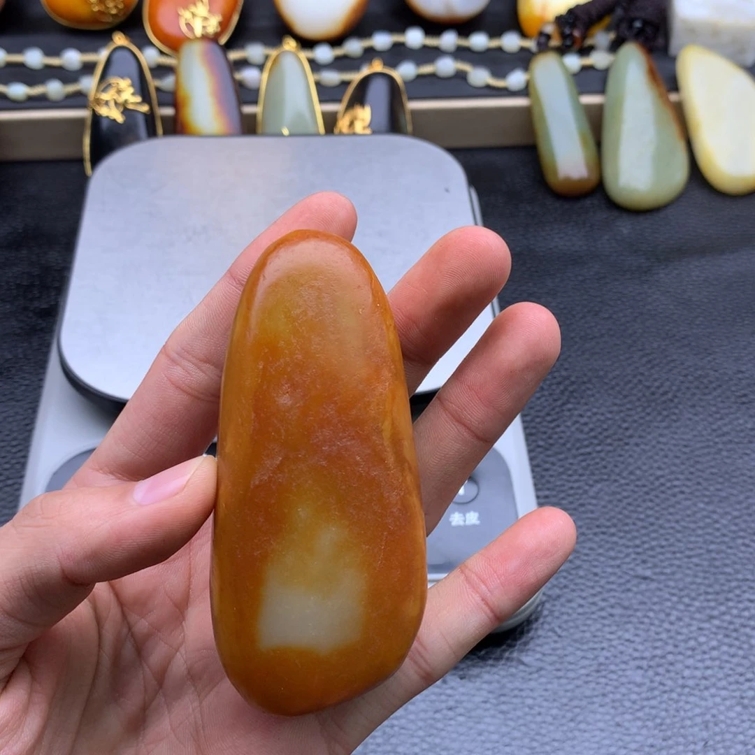 和田玉挂件未镶嵌