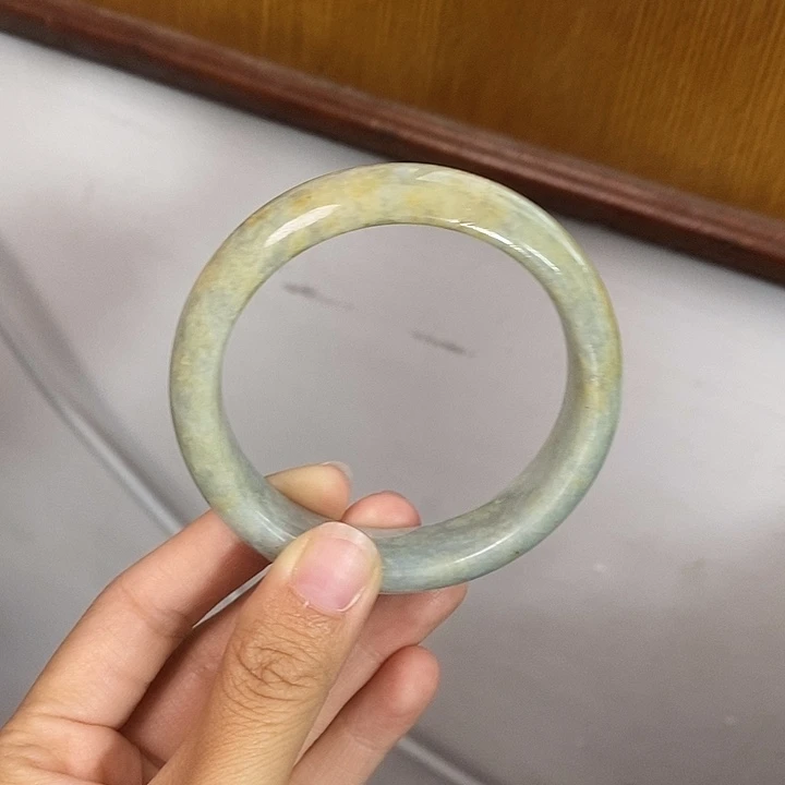 未镶嵌手镯翡翠15号。57圈