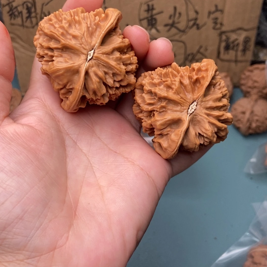 嘟***嘟吊坠文玩核桃帝王58