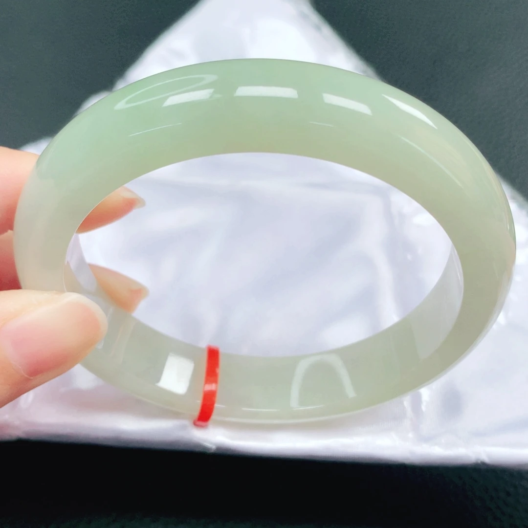 翡翠未镶嵌手镯61圈