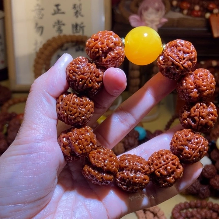 吊坠金刚菩提245玉化黄一物