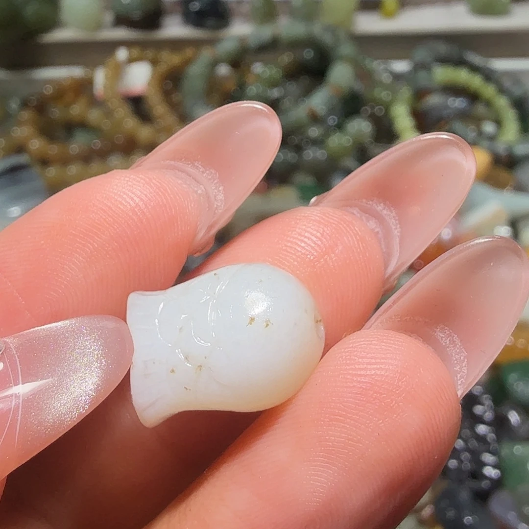 和田玉未镶嵌珠宝奇石