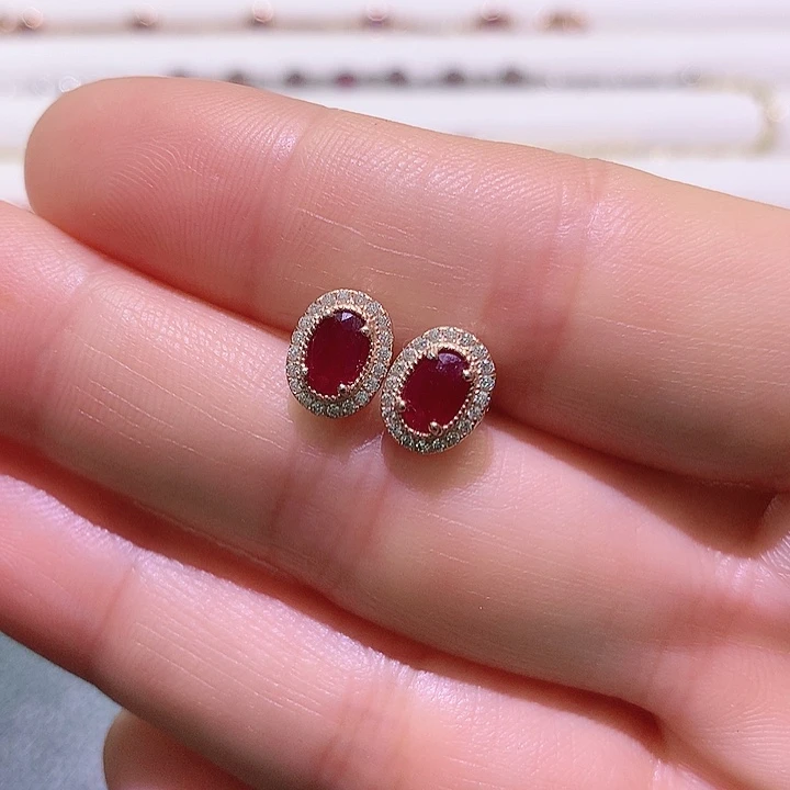 银S925镶嵌耳钉红宝石
