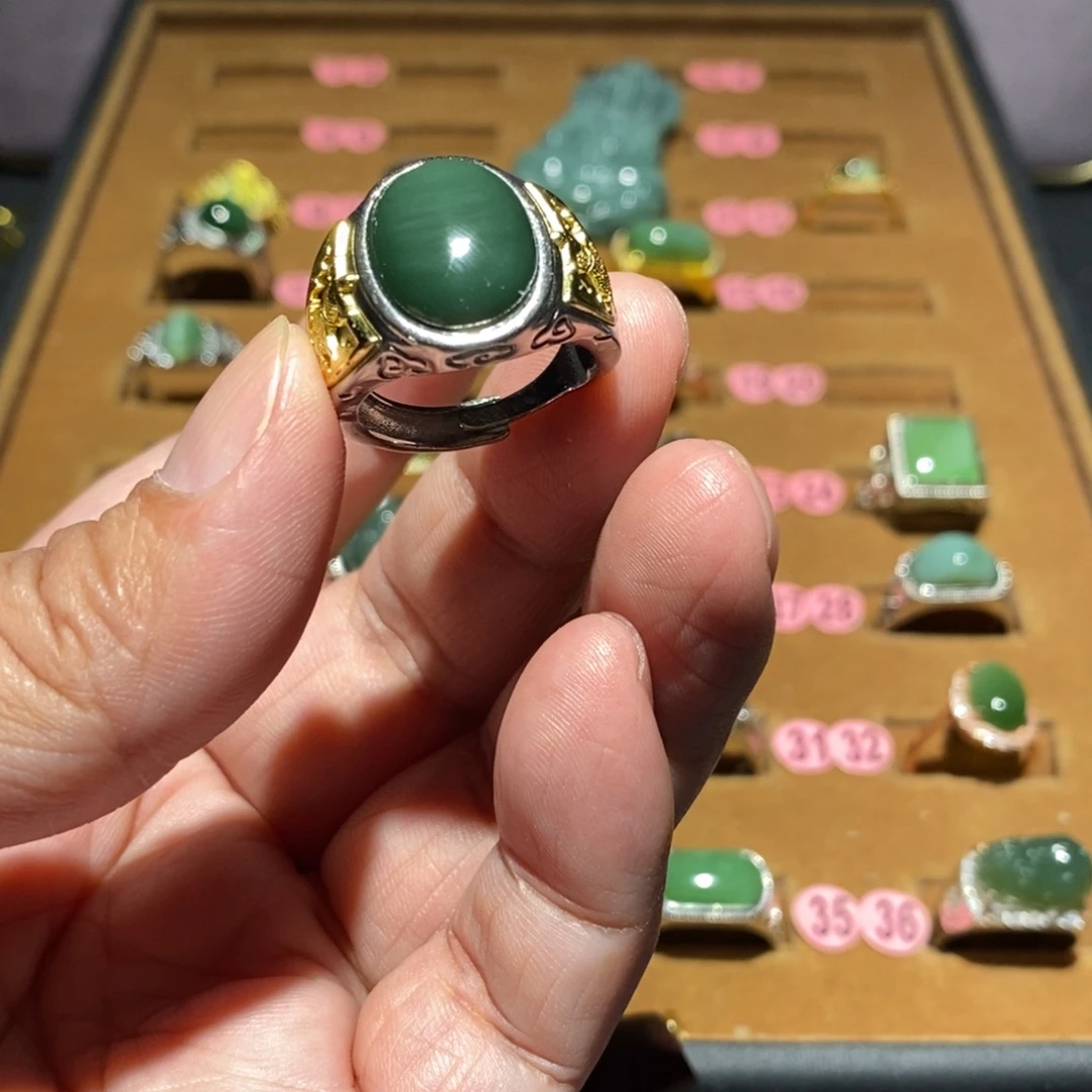 斌***斌和田玉未镶嵌戒指