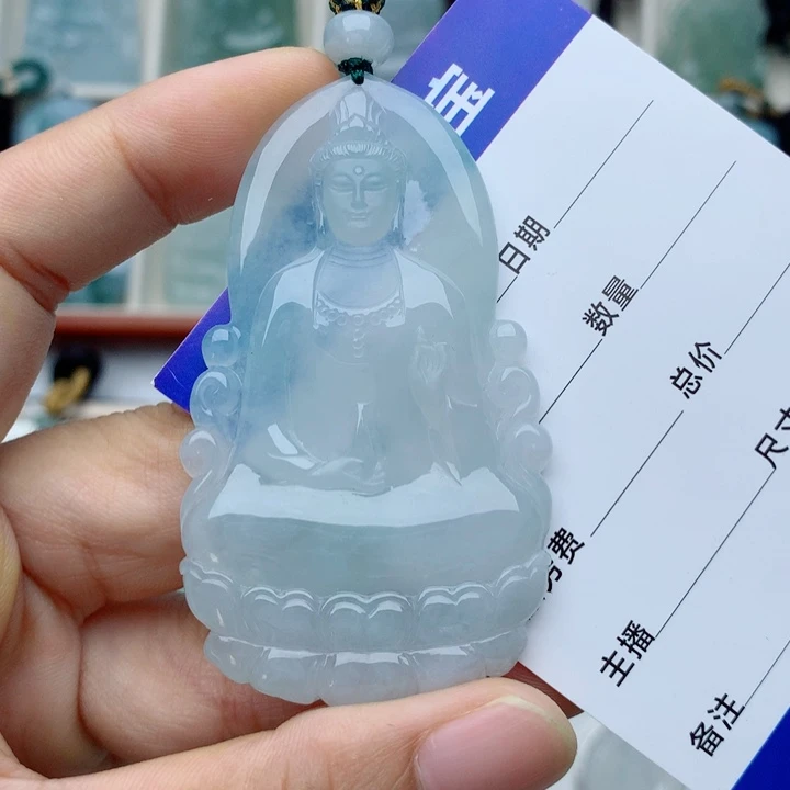 颈饰未镶嵌翡翠素衣