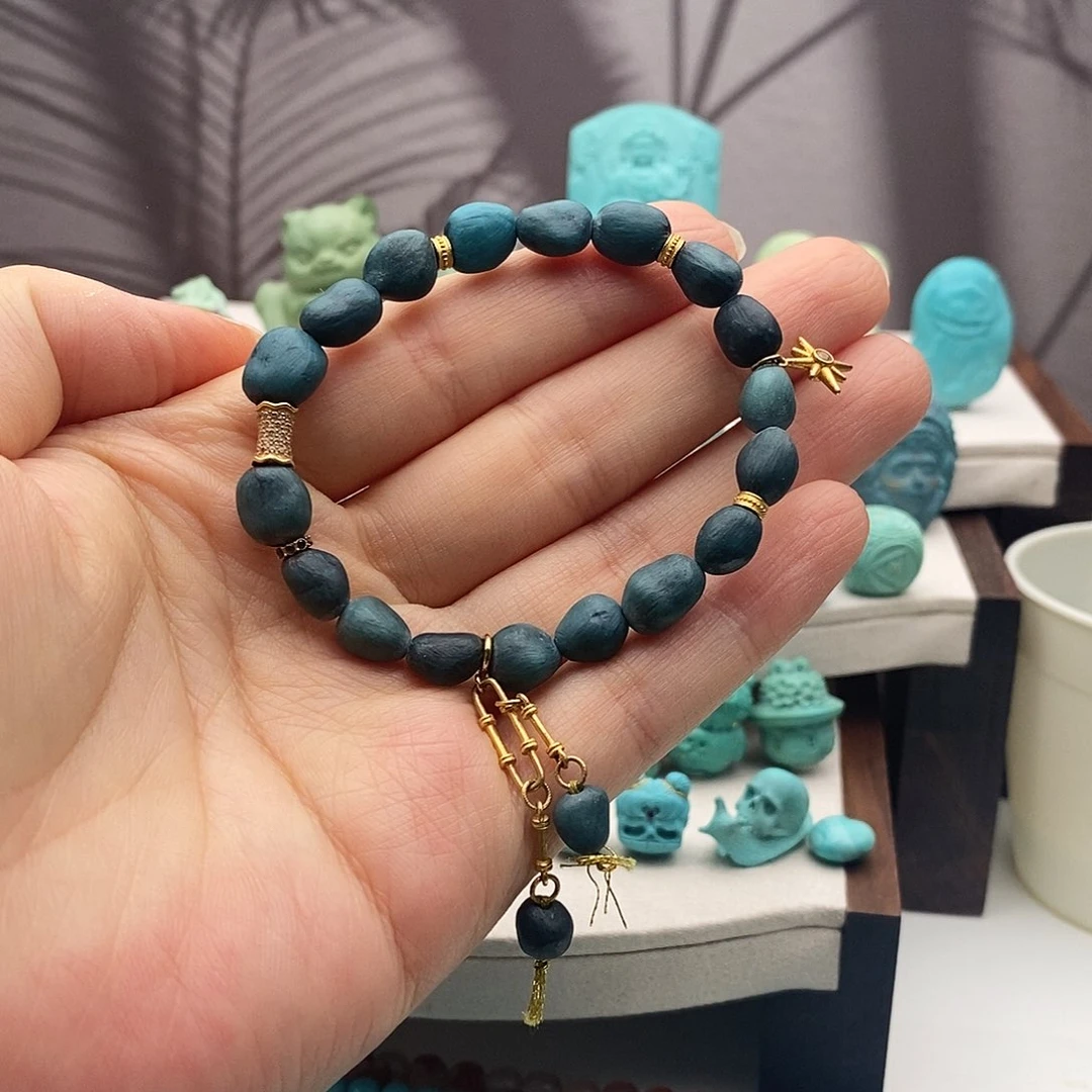 绿松石未镶嵌饰品