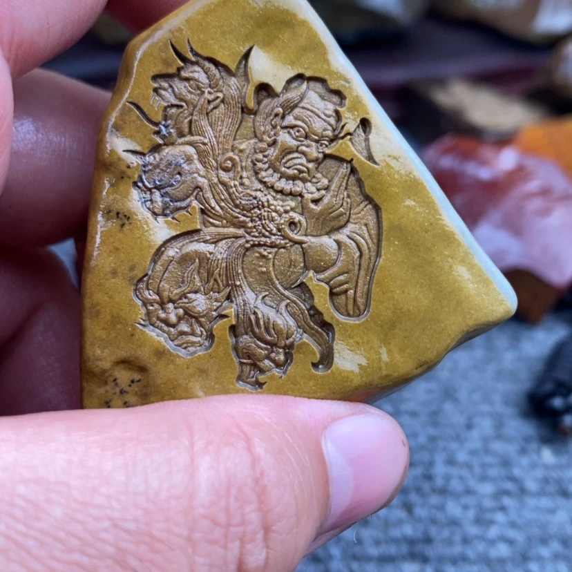 【闪购商品】原石雕刻手把件