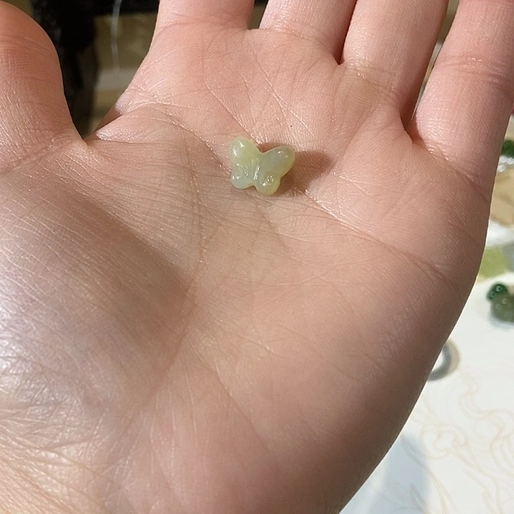 和田玉（糖玉）未镶嵌戒指这个