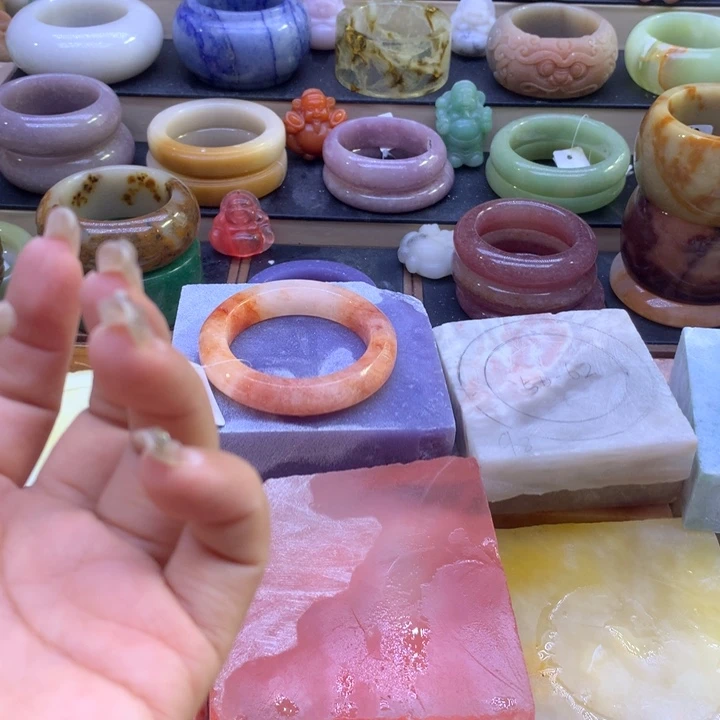 宝***贝石英质玉122344567890未镶嵌