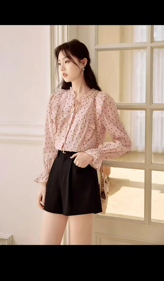 2025波点压褶衬衫女早春法式花边设计感小衫上衣