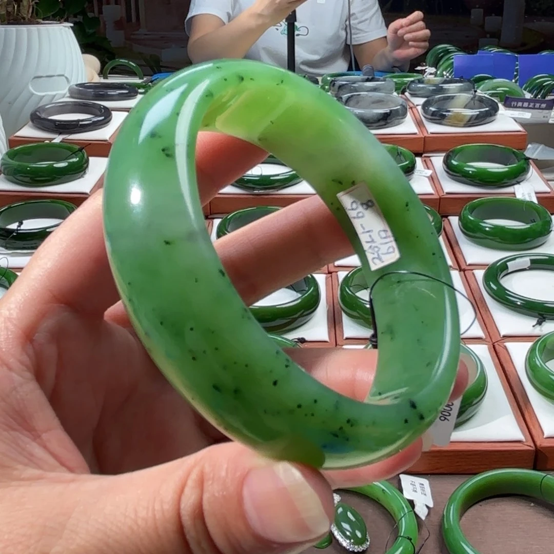和田玉（碧玉）手镯未镶嵌