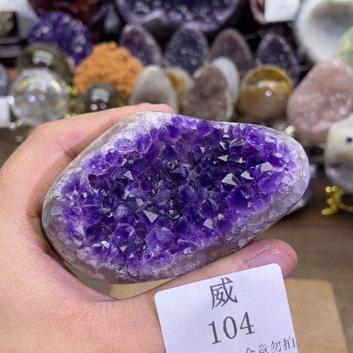 未镶嵌水晶珠宝半成品