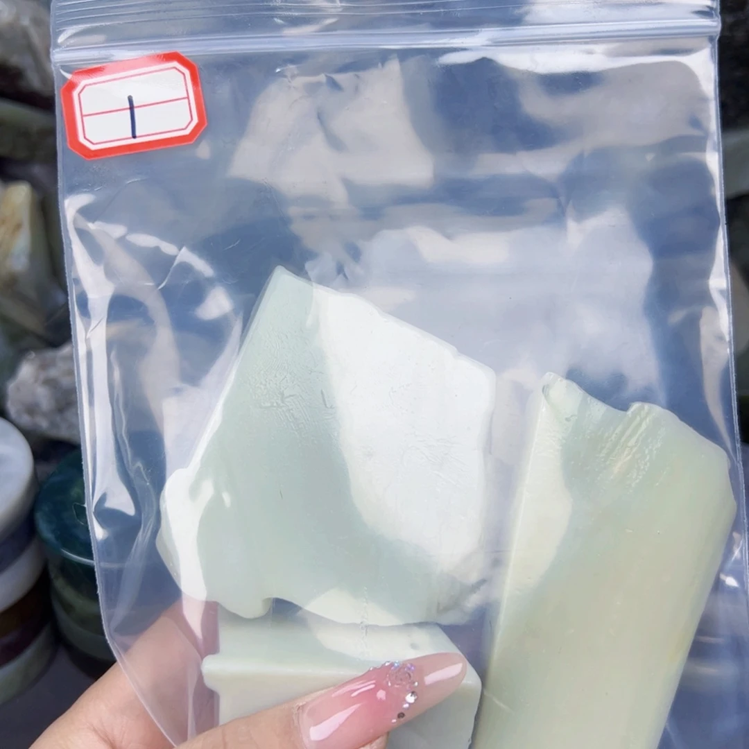 和田玉和田玉边角料未镶嵌