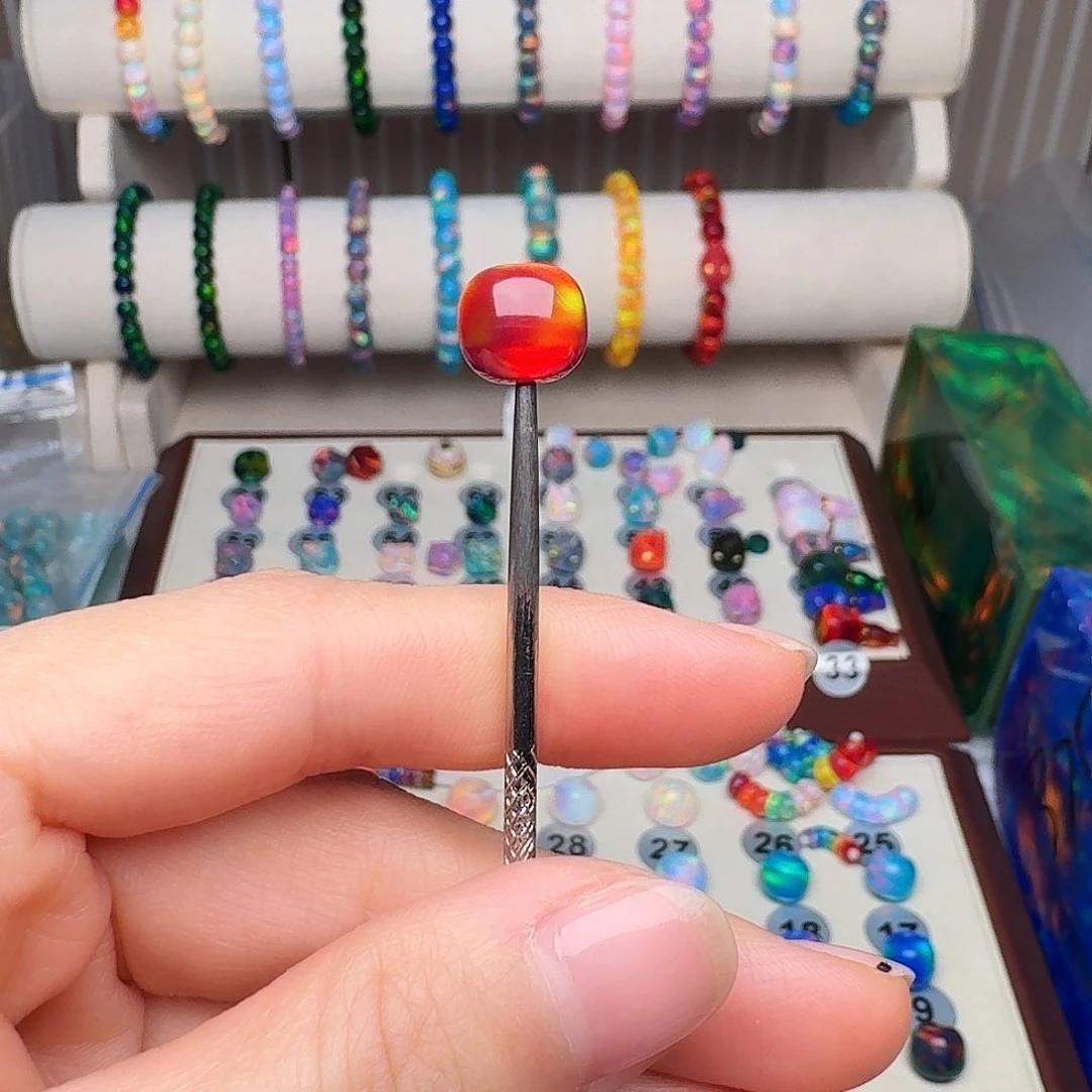 树脂制品人造欧泊卡10老型火焰红单颗