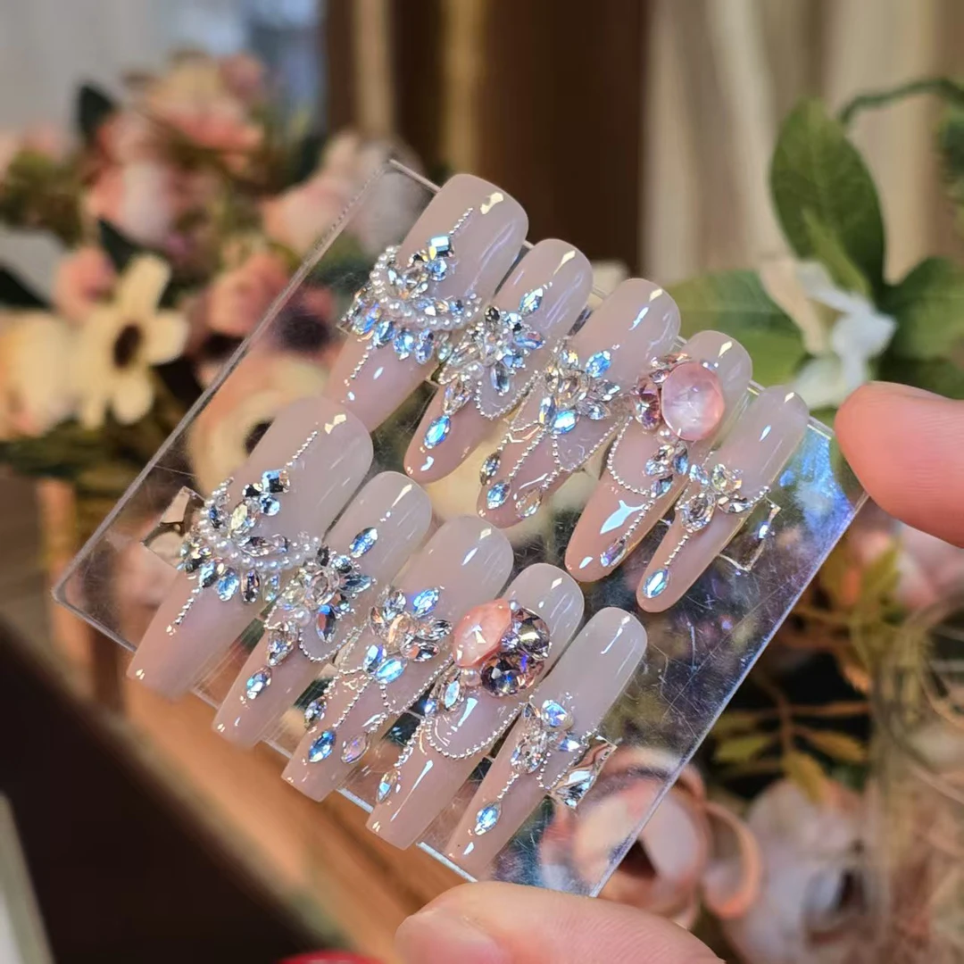 (今日MVP)甜心教主丶进口月光(施华洛)主钻丶手工穿戴甲