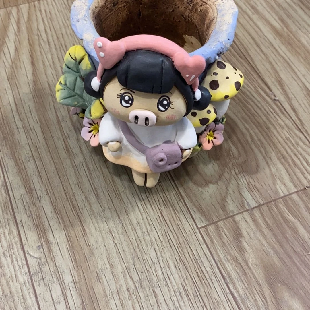 奶****白狐粗陶手捏花盆