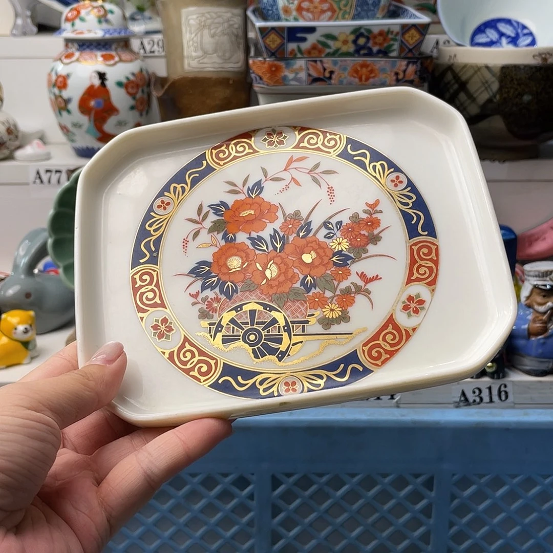 瓷片清****》哈哈哈我真的不喜欢这样笑