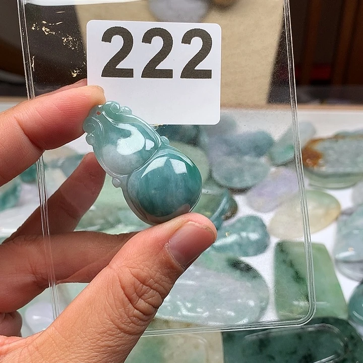 翡翠颈饰未镶嵌用****爷翡翠