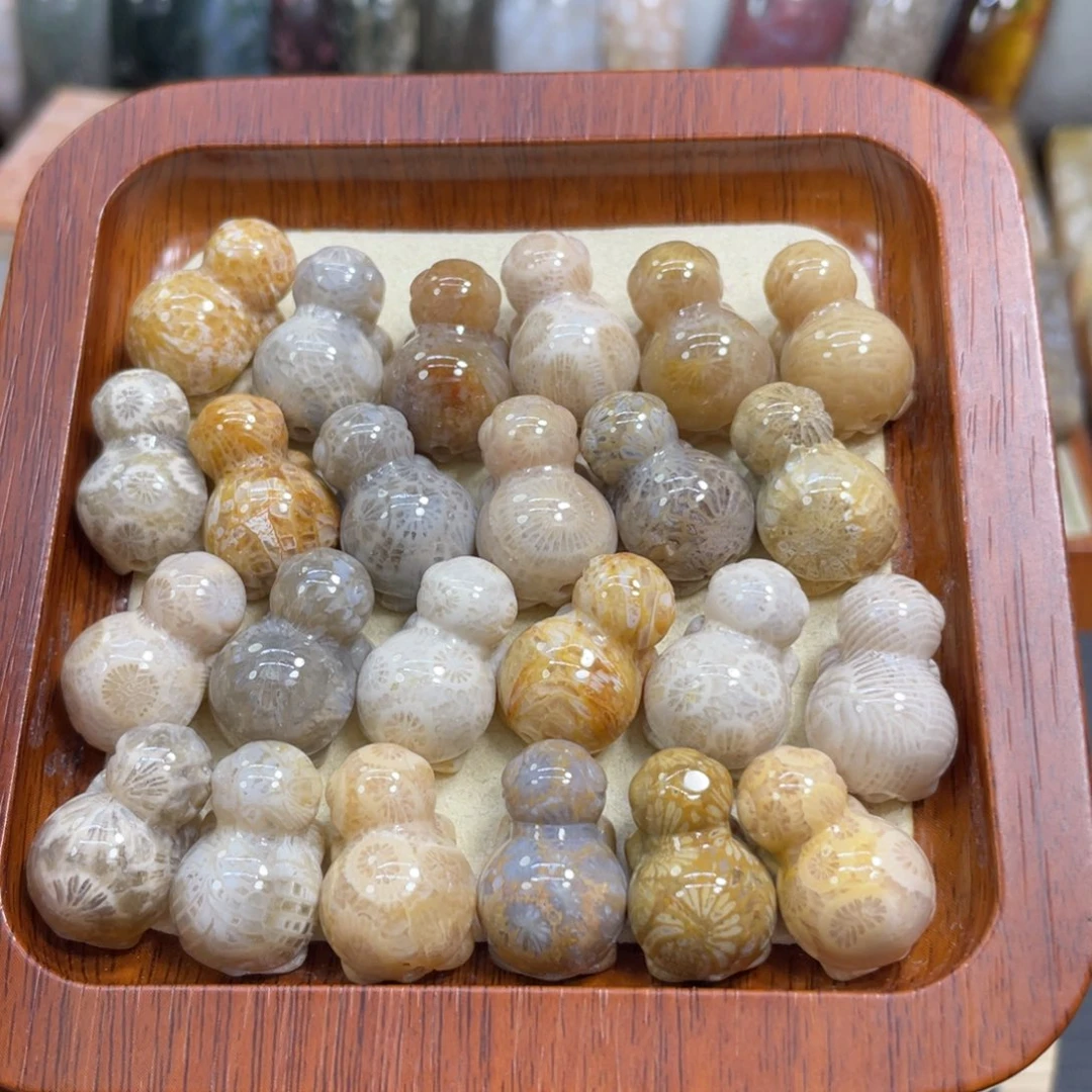 硅化玉未镶嵌颈饰小乌龟30米1个