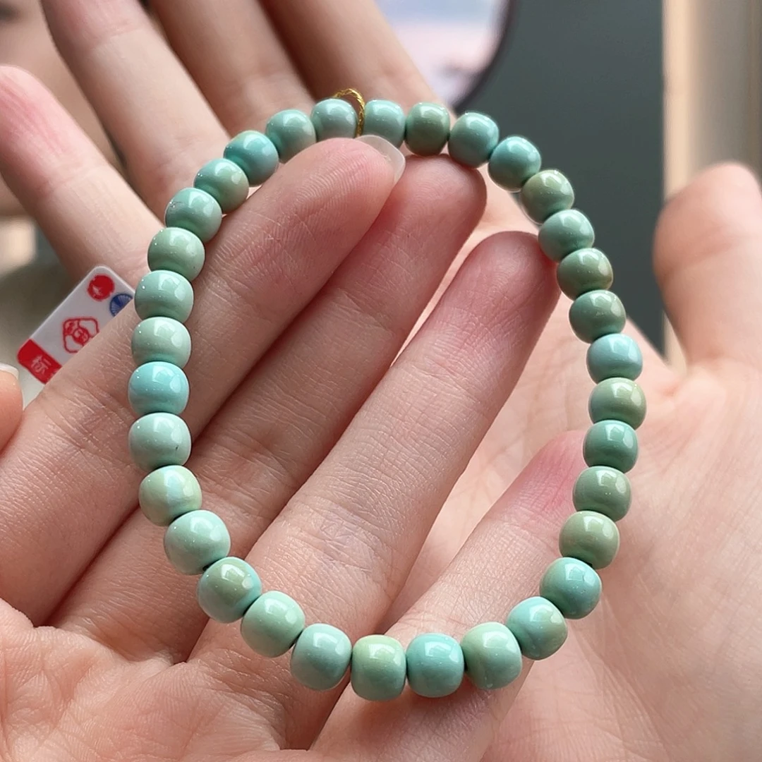 未镶嵌绿松石颈饰