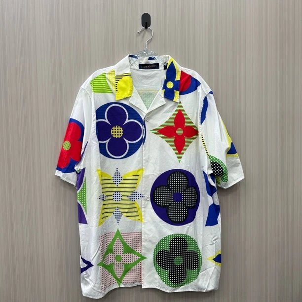 95新 LouisVuitton/路易威登 三花短袖衬衫 尺码：XXL 10554